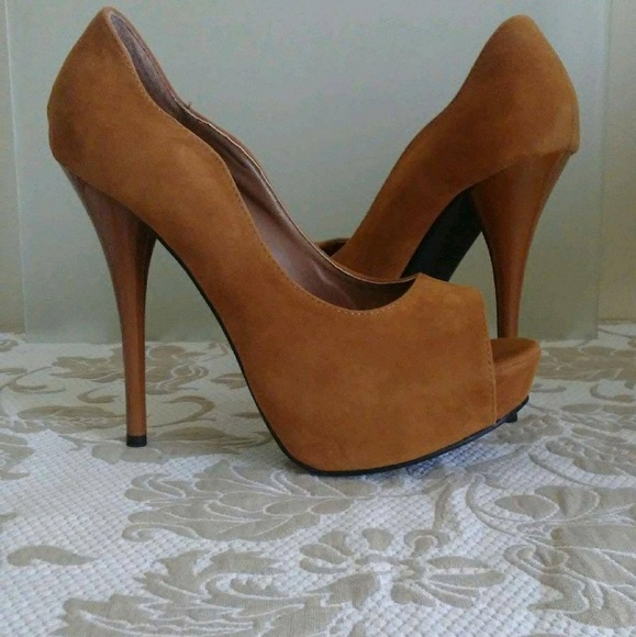 Qupid Shoes - Mustard Suede Open-Toe Platform Heels